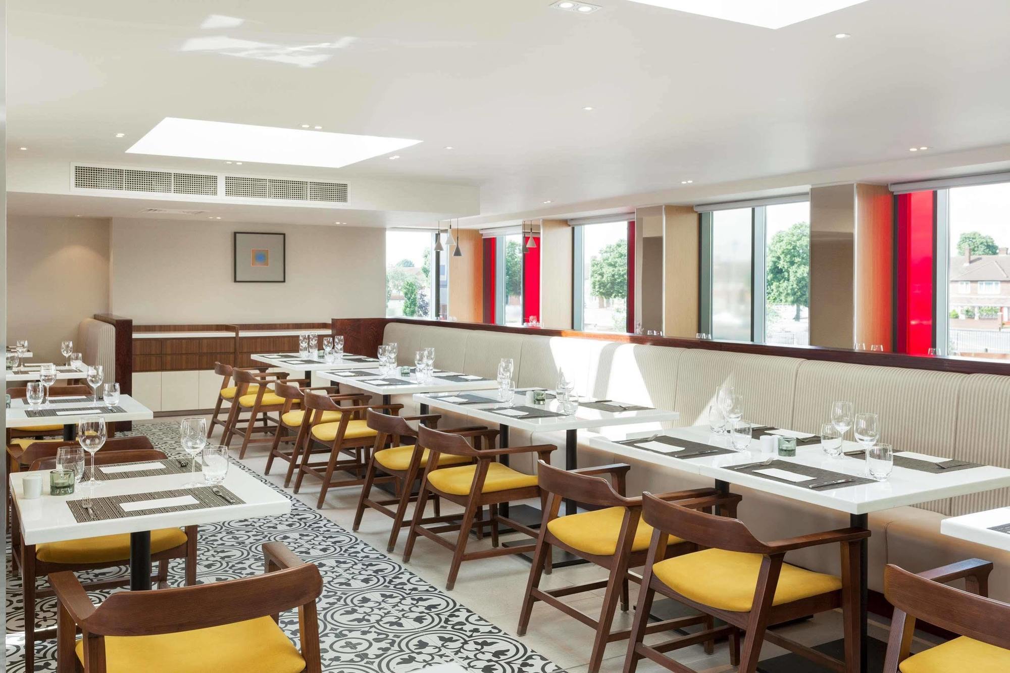 Hyatt Place West London Hayes Hayes  Εξωτερικό φωτογραφία