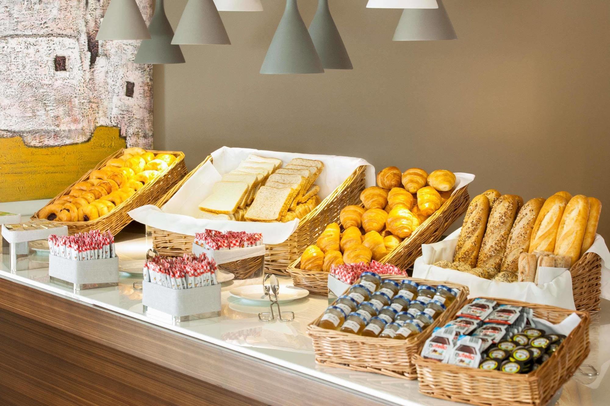 Hyatt Place West London Hayes Hayes  Εξωτερικό φωτογραφία