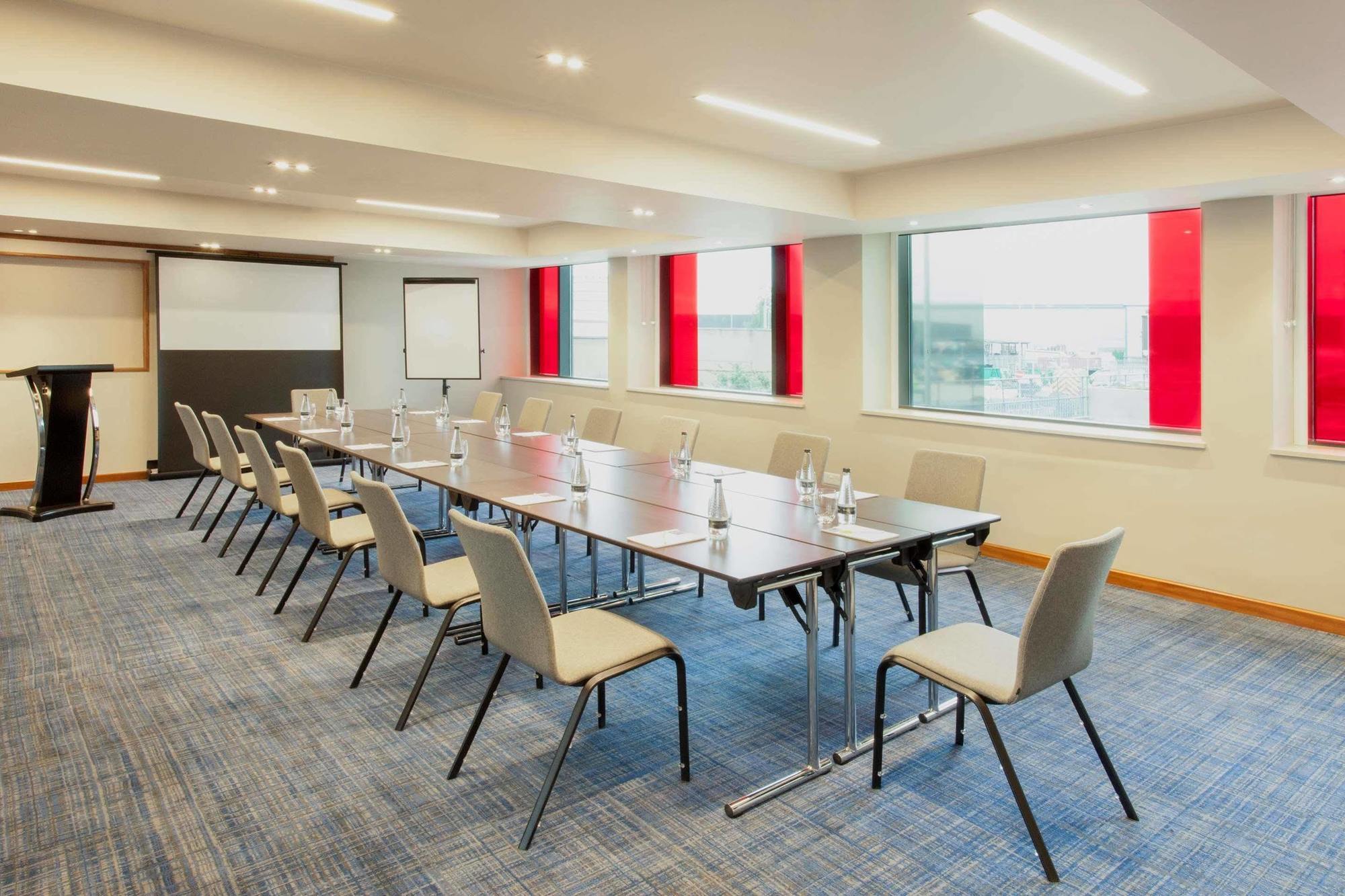 Hyatt Place West London Hayes Hayes  Εξωτερικό φωτογραφία