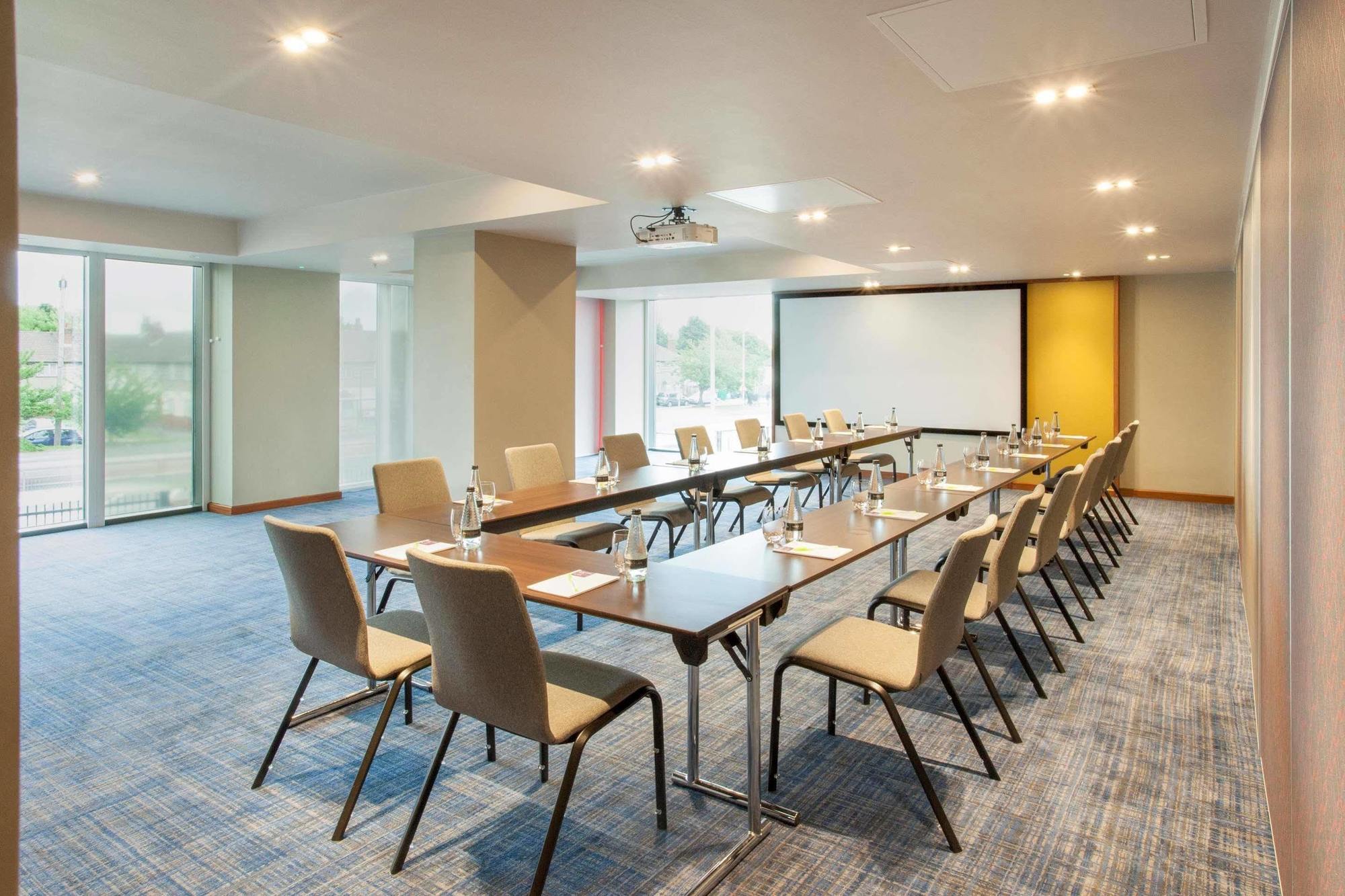 Hyatt Place West London Hayes Hayes  Εξωτερικό φωτογραφία