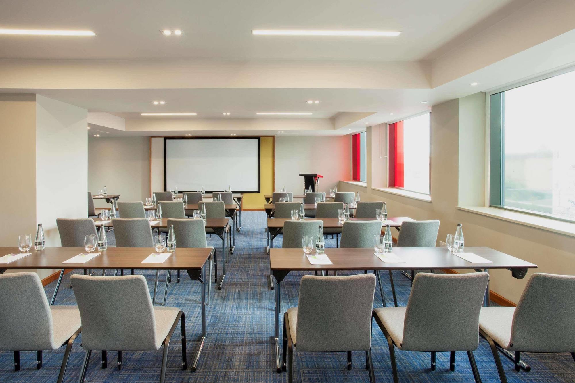 Hyatt Place West London Hayes Hayes  Εξωτερικό φωτογραφία
